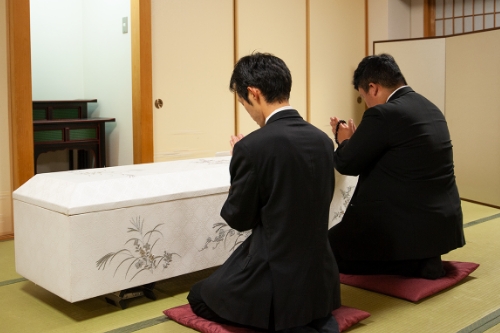八尾市の葬儀の流れ 納棺の儀（お通夜当日）